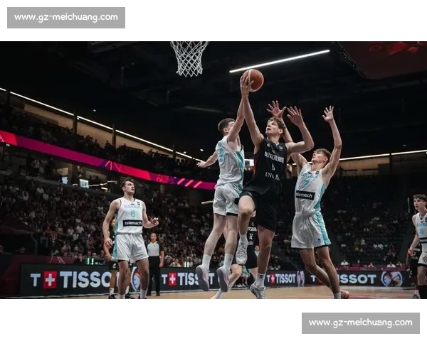 2012年美国男篮对阵澳大利亚的奥运篮球巅峰对决回顾经典瞬间